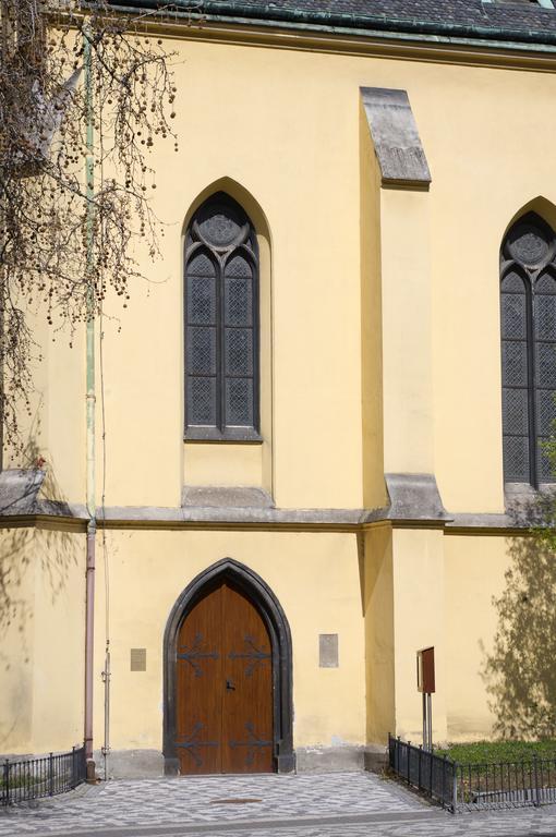 Apartments With 2 Bathrooms- 5 Minutes From Old Town - 102 M2 Prag Eksteriør billede