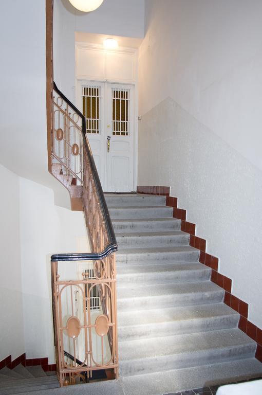 Apartments With 2 Bathrooms- 5 Minutes From Old Town - 102 M2 Prag Eksteriør billede