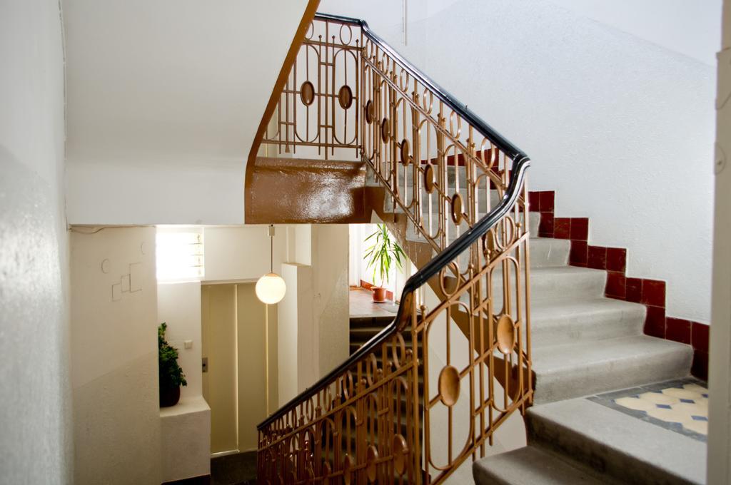 Apartments With 2 Bathrooms- 5 Minutes From Old Town - 102 M2 Prag Eksteriør billede