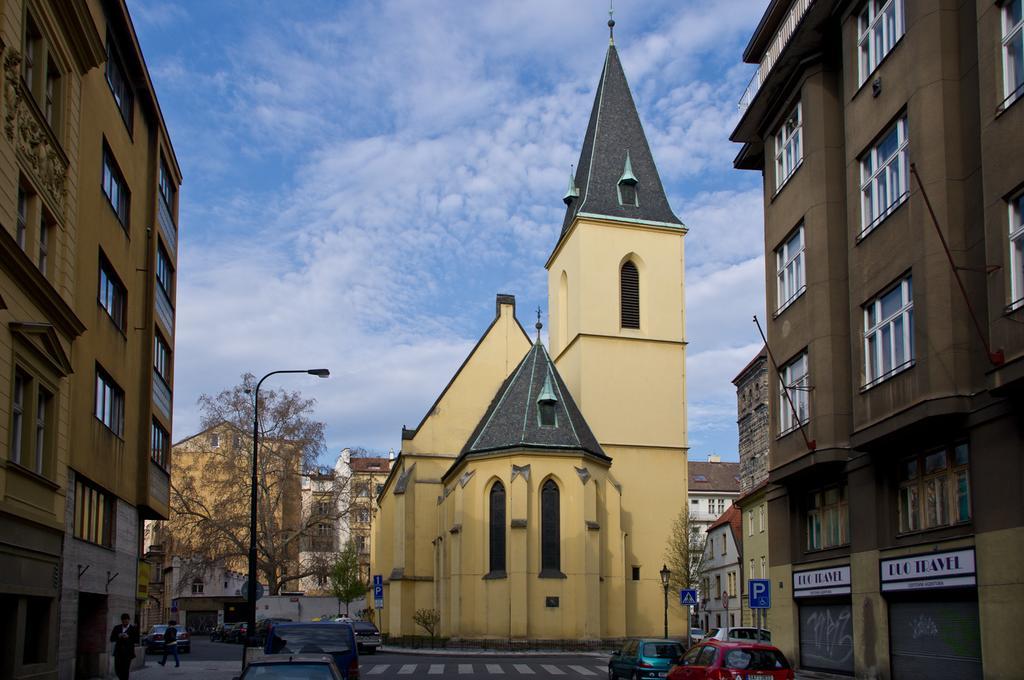 Apartments With 2 Bathrooms- 5 Minutes From Old Town - 102 M2 Prag Eksteriør billede