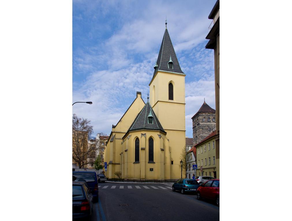 Apartments With 2 Bathrooms- 5 Minutes From Old Town - 102 M2 Prag Eksteriør billede