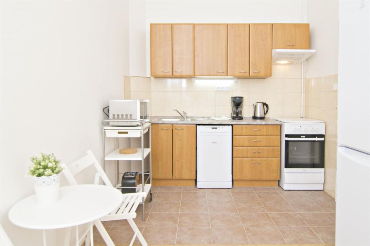 Apartments With 2 Bathrooms- 5 Minutes From Old Town - 102 M2 Prag Eksteriør billede