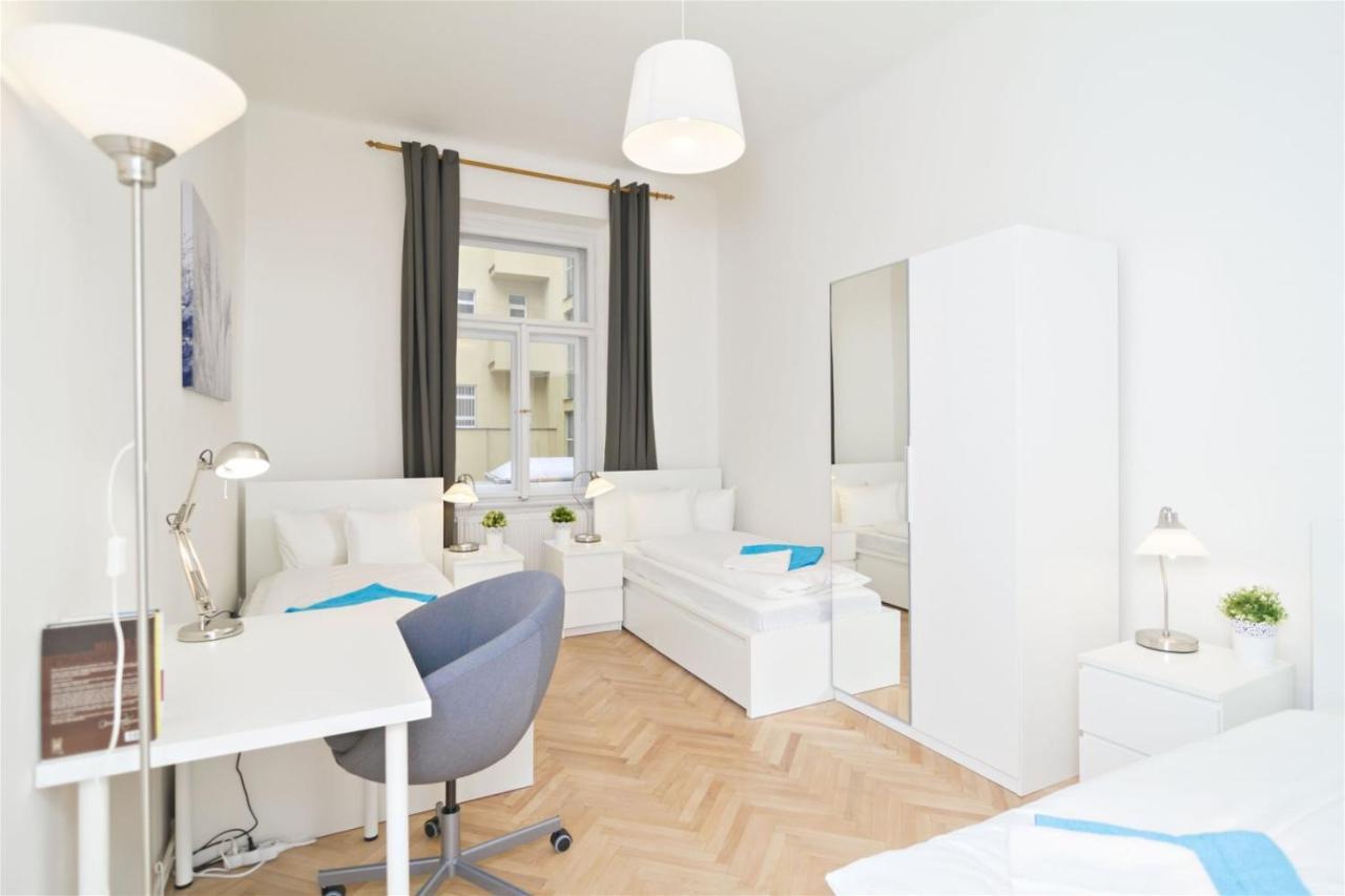 Apartments With 2 Bathrooms- 5 Minutes From Old Town - 102 M2 Prag Eksteriør billede