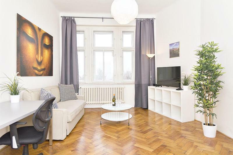 Apartments With 2 Bathrooms- 5 Minutes From Old Town - 102 M2 Prag Eksteriør billede