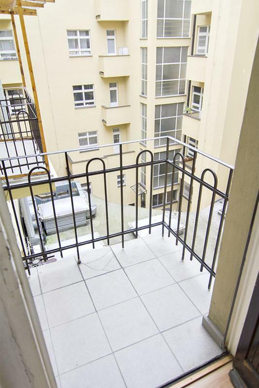 Apartments With 2 Bathrooms- 5 Minutes From Old Town - 102 M2 Prag Eksteriør billede