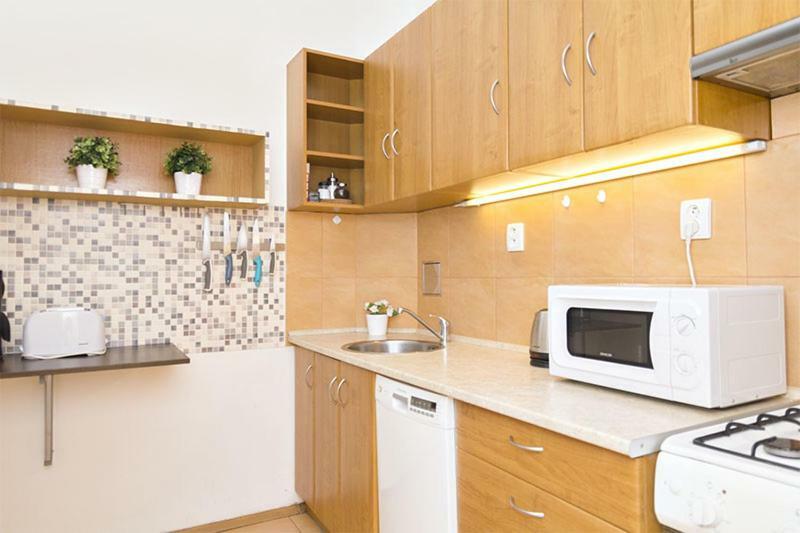 Apartments With 2 Bathrooms- 5 Minutes From Old Town - 102 M2 Prag Eksteriør billede