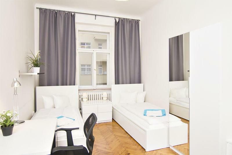 Apartments With 2 Bathrooms- 5 Minutes From Old Town - 102 M2 Prag Eksteriør billede